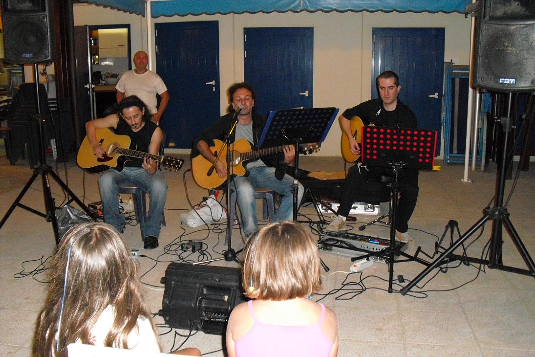 Roxy Bar Mario - Acustic 2009